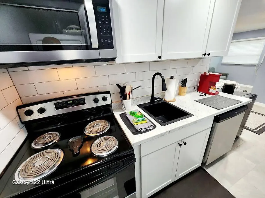 Apartment Studio 3! Lakeland